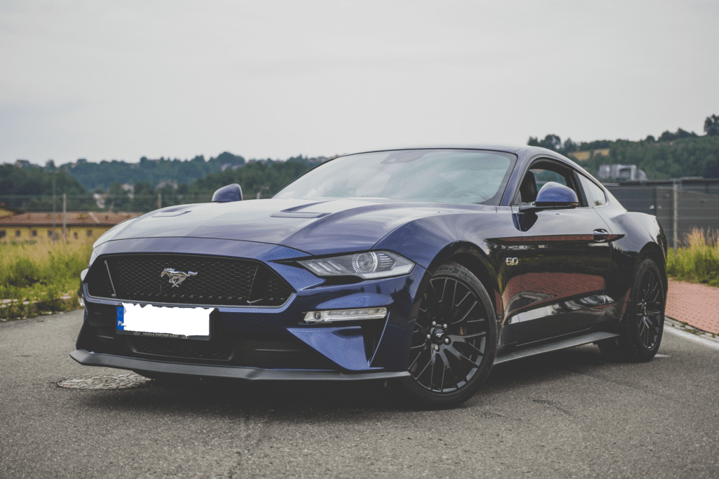 Ford Mustang GT 5.0 Wypożyczalnia ️ Wynajem Mustanga do ślubu