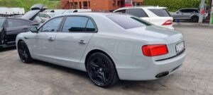 bentley flying spur